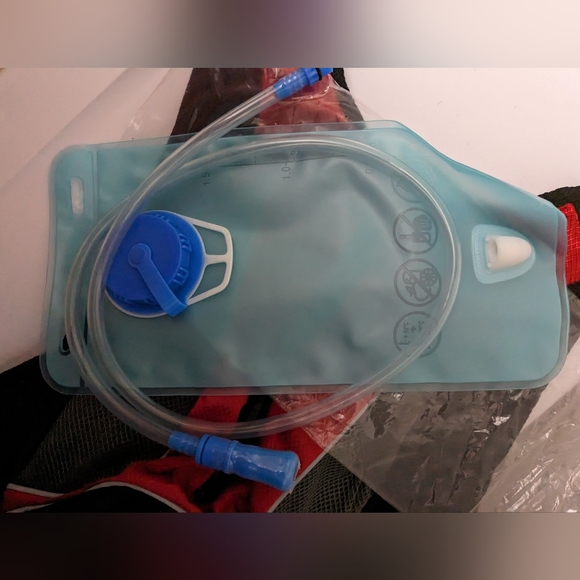 Form + Focus NWT backpack - Picture 3 of 4